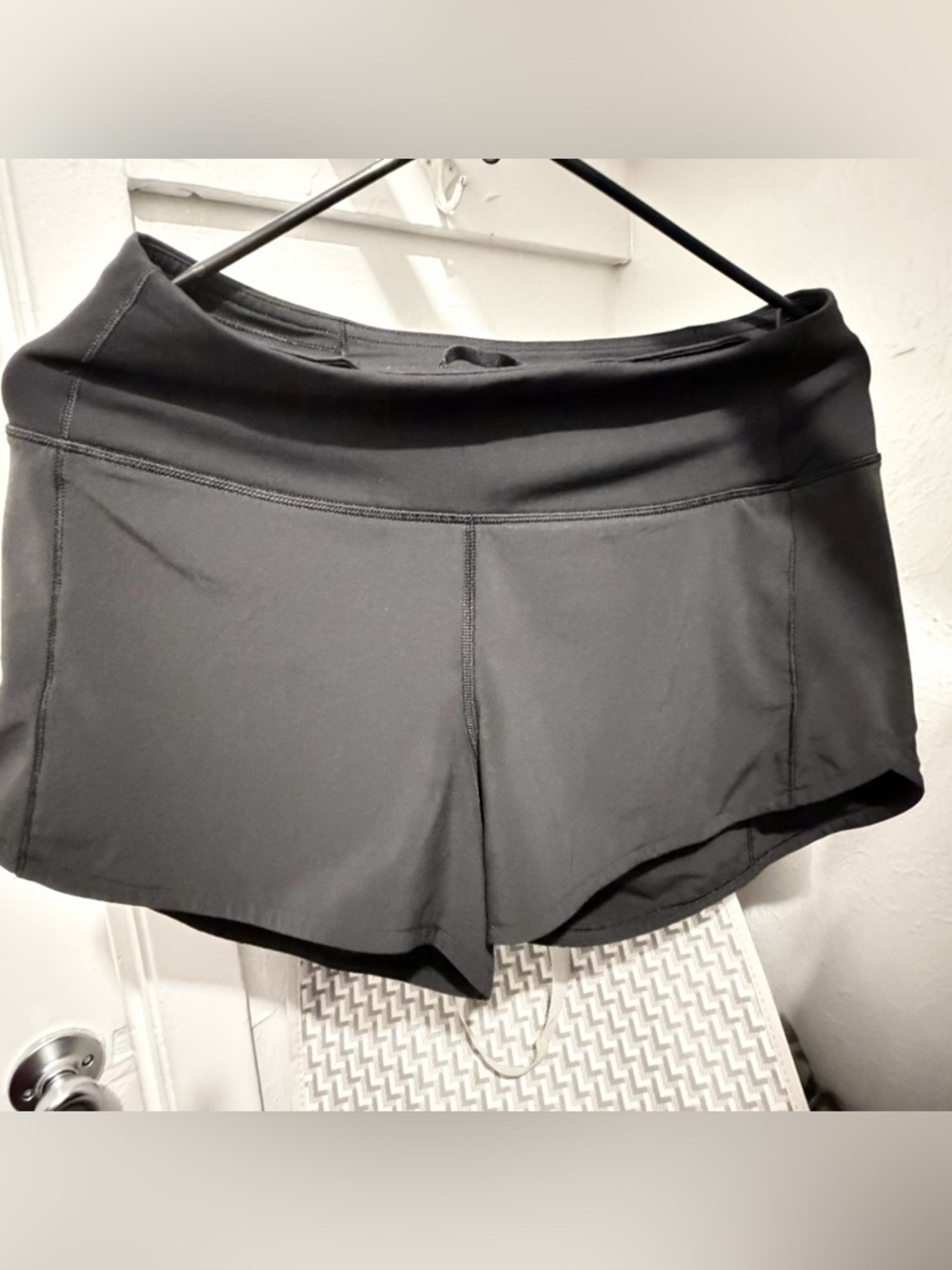 Lululemon Athletica Speed Up black Short - Picture 2 of 6
